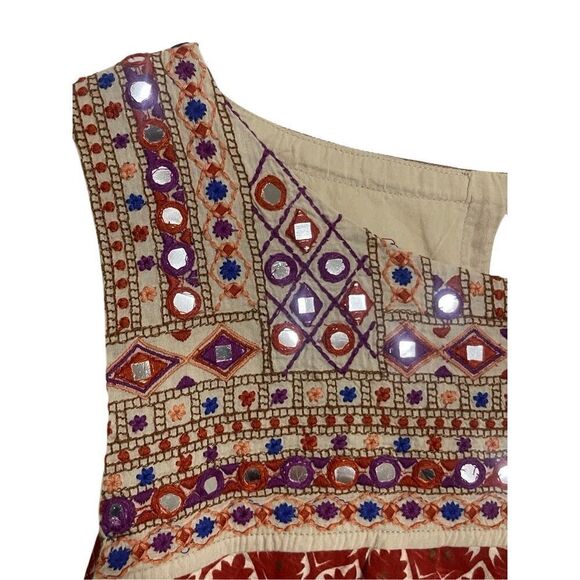 Anthropologie Akemi + Kin Eivy Embroidered Embellished Sleeveless Top Small - Picture 4 of 8